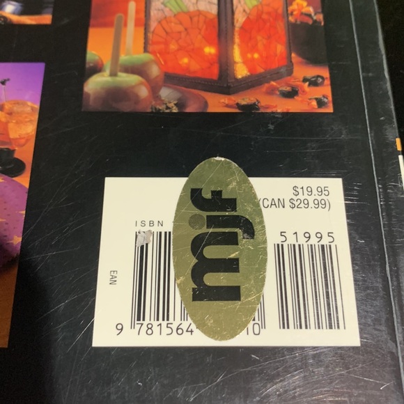 Hocus Pocus Halloween Crafts Book - Picture 4 of 17